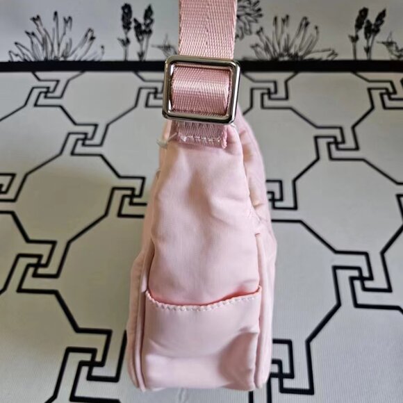 Lululemon new multifunctional crossbody bag - Picture 5 of 5